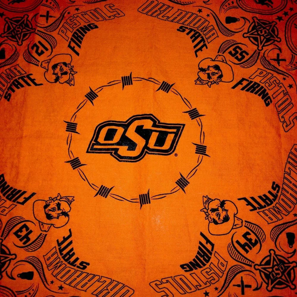 OKLAHOMA STATE UNIVERSITY Pistols Orange Graphic Bandanna 19